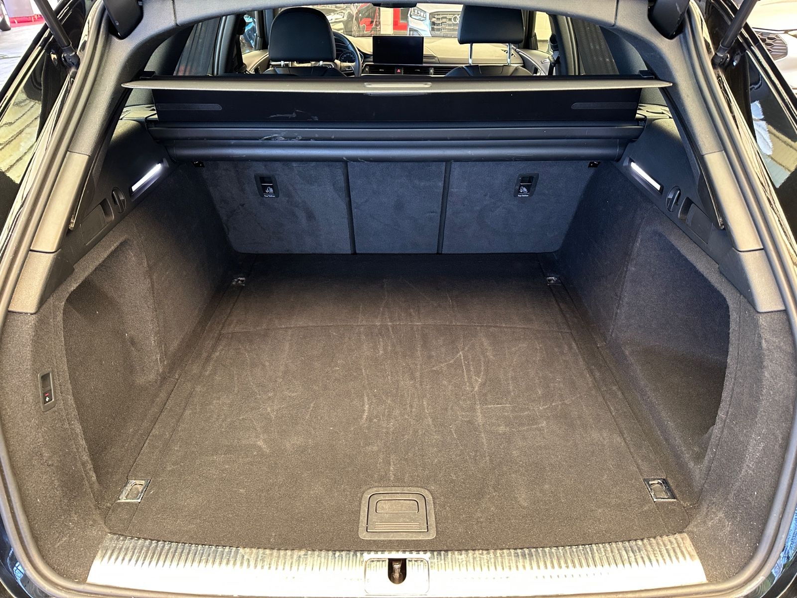 Audi A4 Avant 40 TDI quattro advanced AHK LEDER