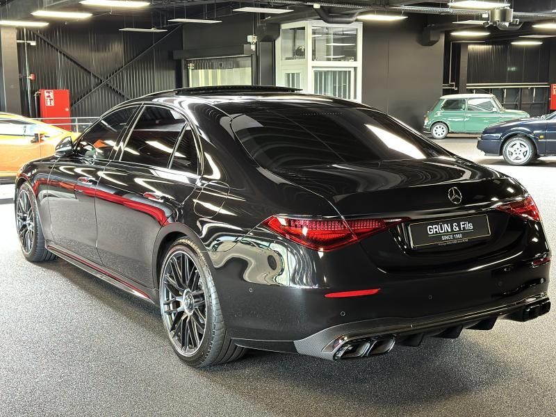 Mercedes-Benz S 63 AMG - Samsaru's Car Outlet