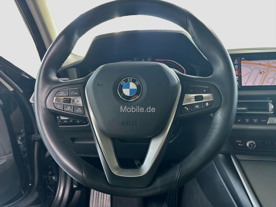 BMW 330d xDrive Touring Advantage - Samsaru's Car Outlet
