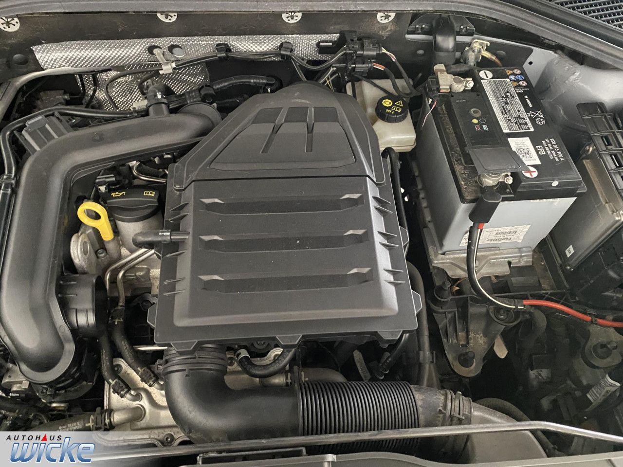 Volkswagen T-Roc 1.0 TSI United - Samsaru's Car Outlet