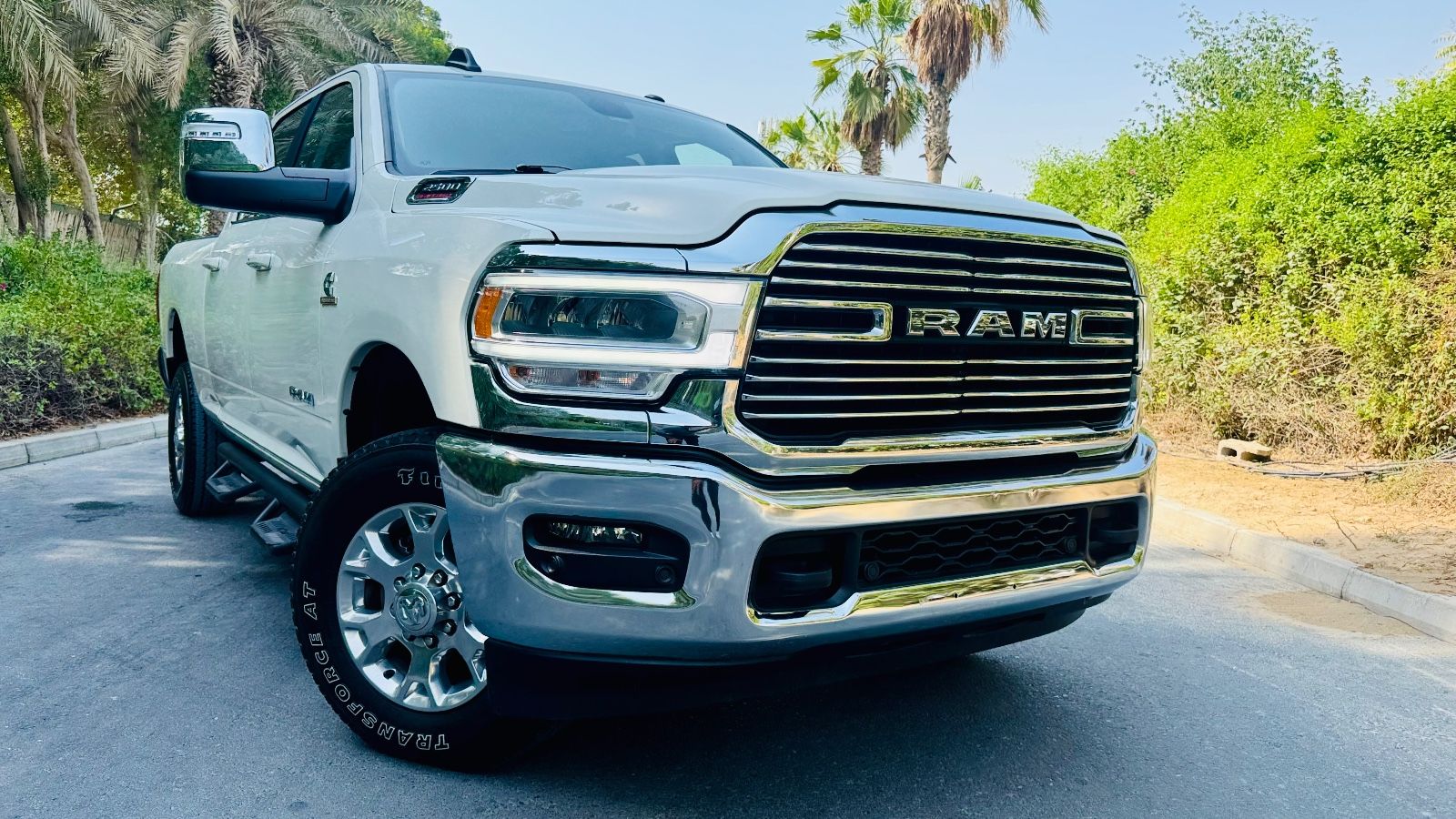 Dodge CLEAN CARFAX*LARAMIE*2500*6,7L DIESEL*UNFALLFREI