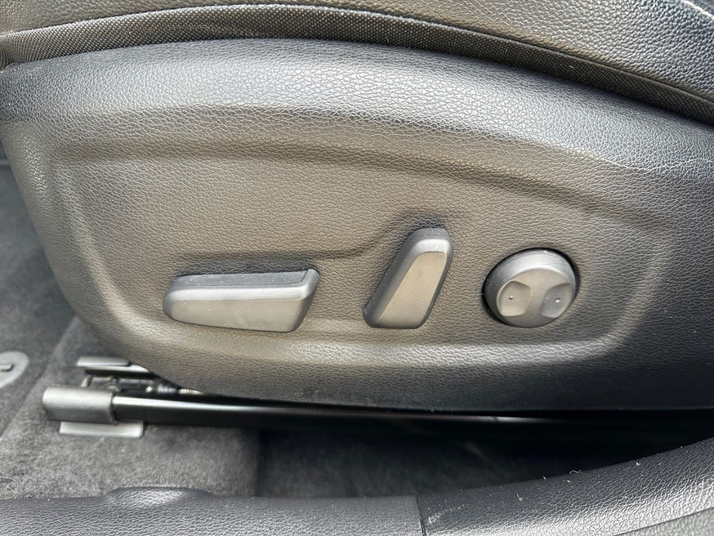 Kia XCeed PLATINUM Plug-in Hybrid - Samsaru's Car Outlet