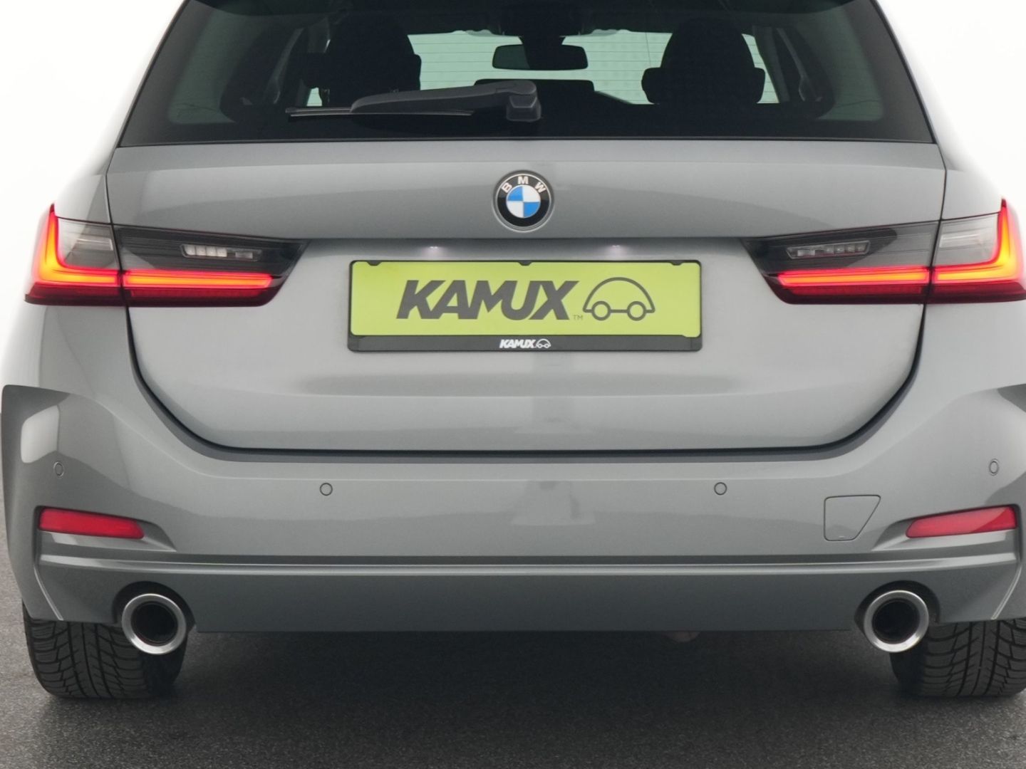 BMW 320 d xDrive Touring - Samsaru's Car Outlet