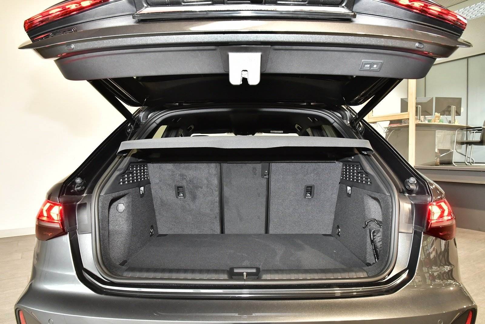 Audi A3 Sportback 35 TDI S tronic S line - Samsaru's Car Outlet