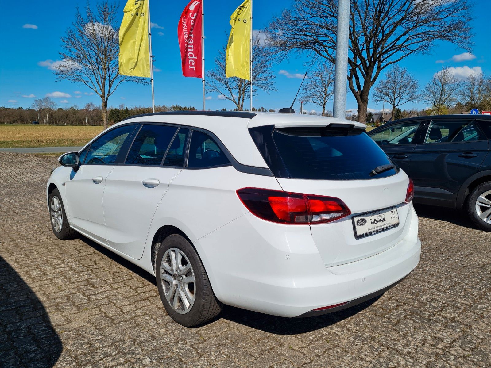 Opel Astra K Sports Tourer - Samsaru's Car Outlet