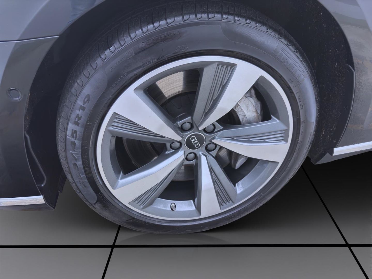 Audi A8 60 TFSIe Q - Samsaru's Car Outlet