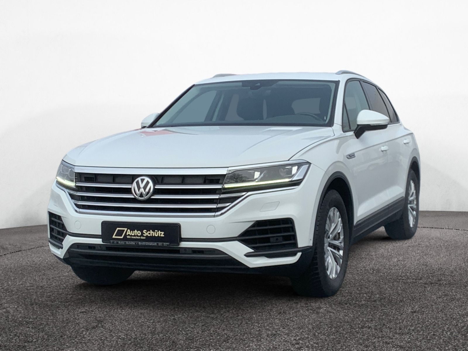 Volkswagen Touareg 3.0 TDI 4Motion - Samsaru's Car Outlet