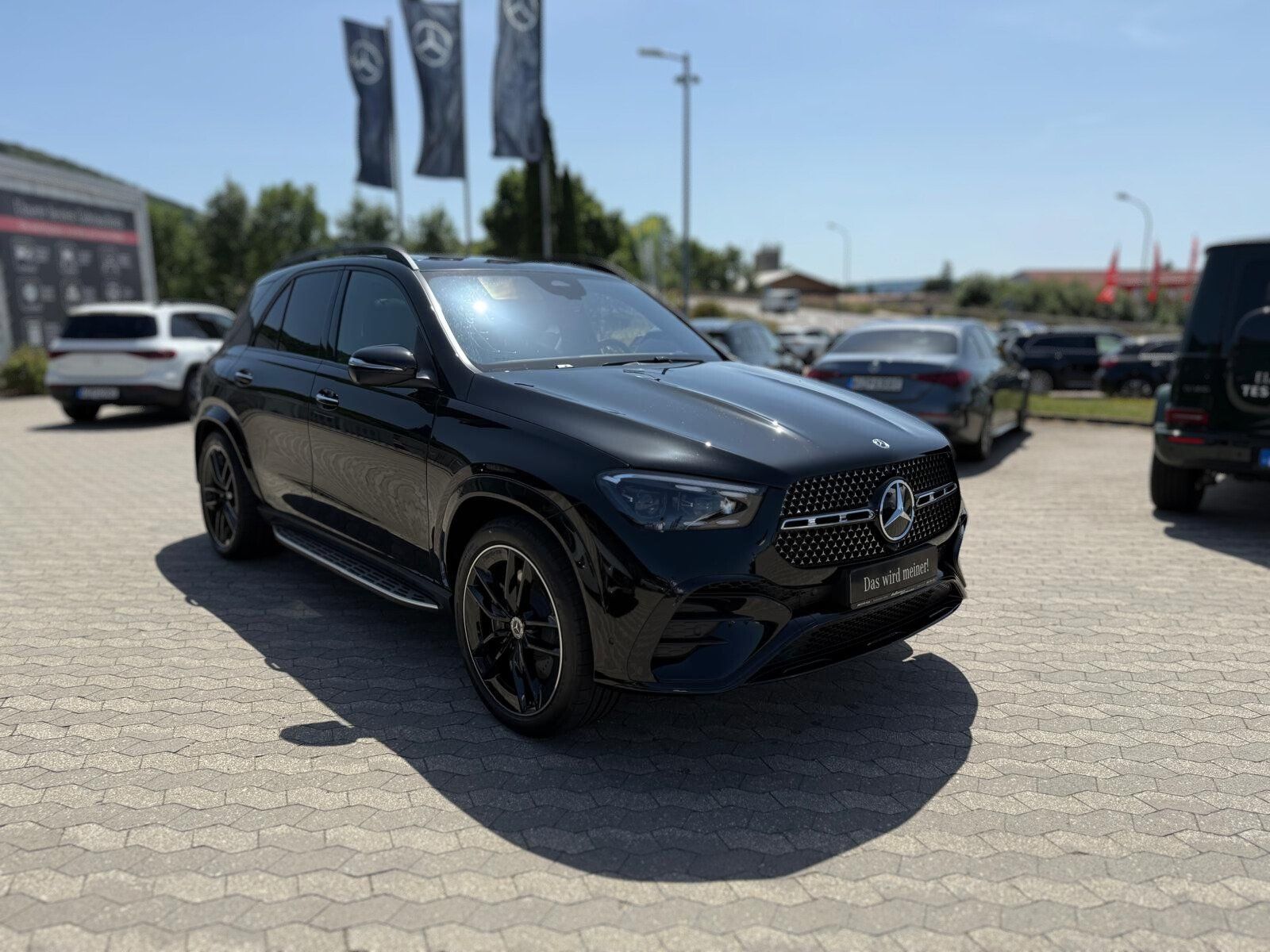 Mercedes-Benz GLE 450 4M AHK/Distr/Pano/Airma/HedUp/22"/Burmes