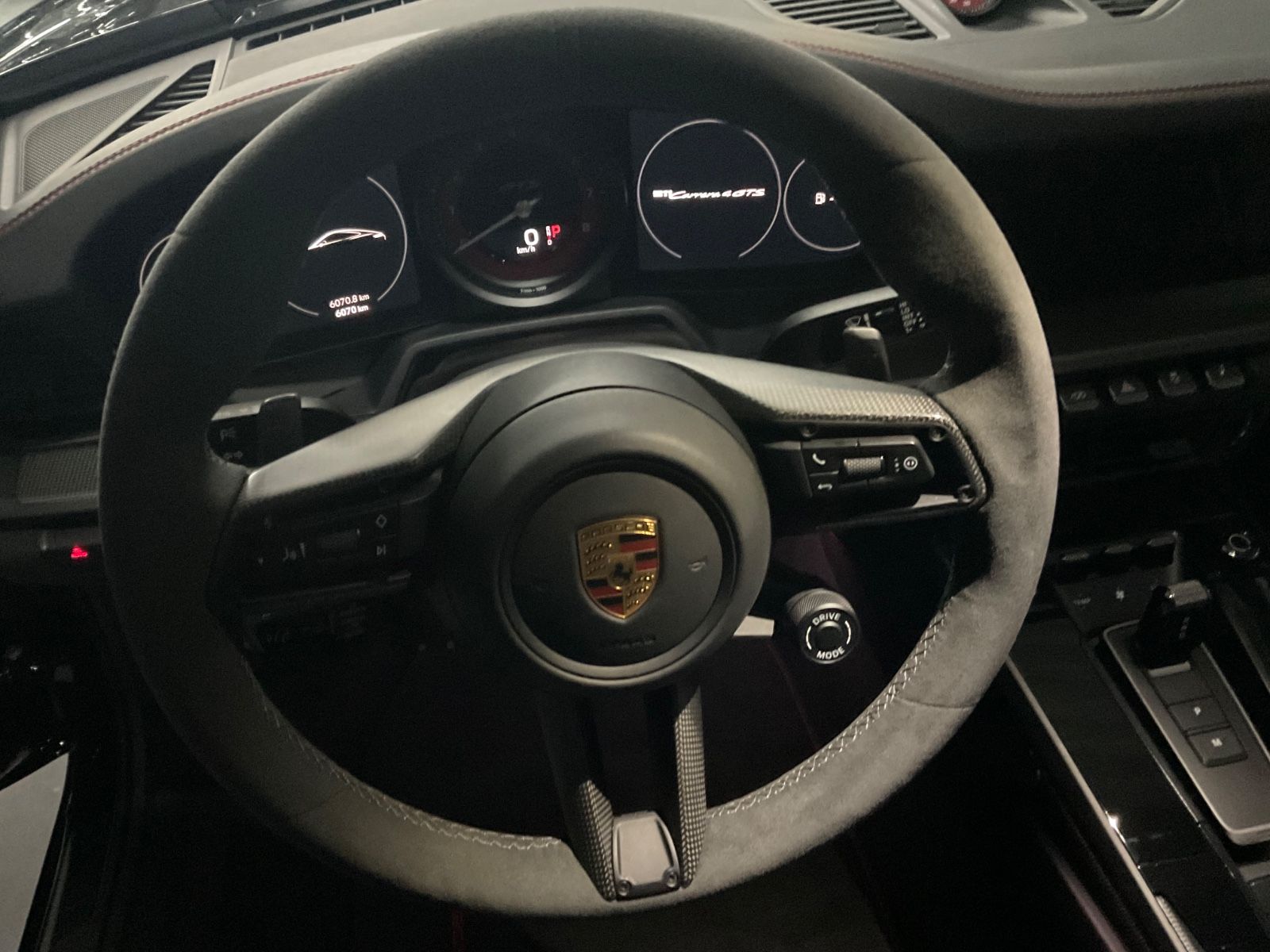Porsche 911 / 992 Carrera 4 GTS / Kamera / Glasdach