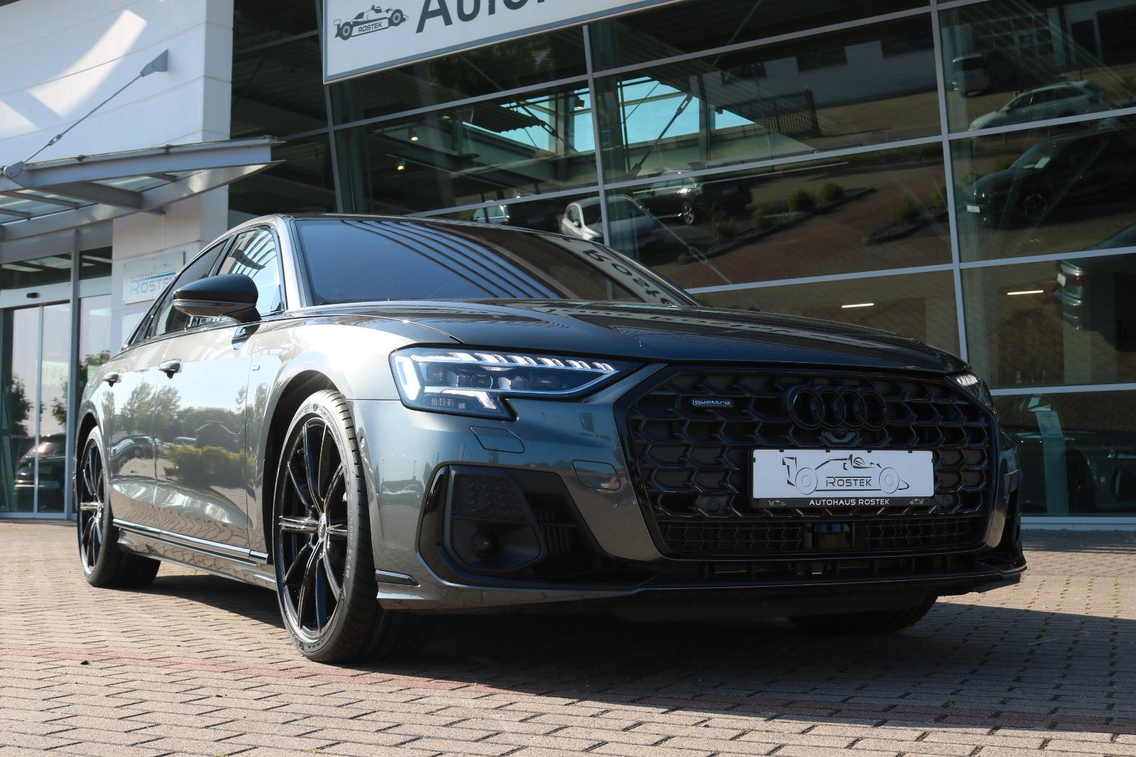 Audi A8 60 TFSI quattro S line Exclusive Einzelstück - Samsaru's Car Outlet