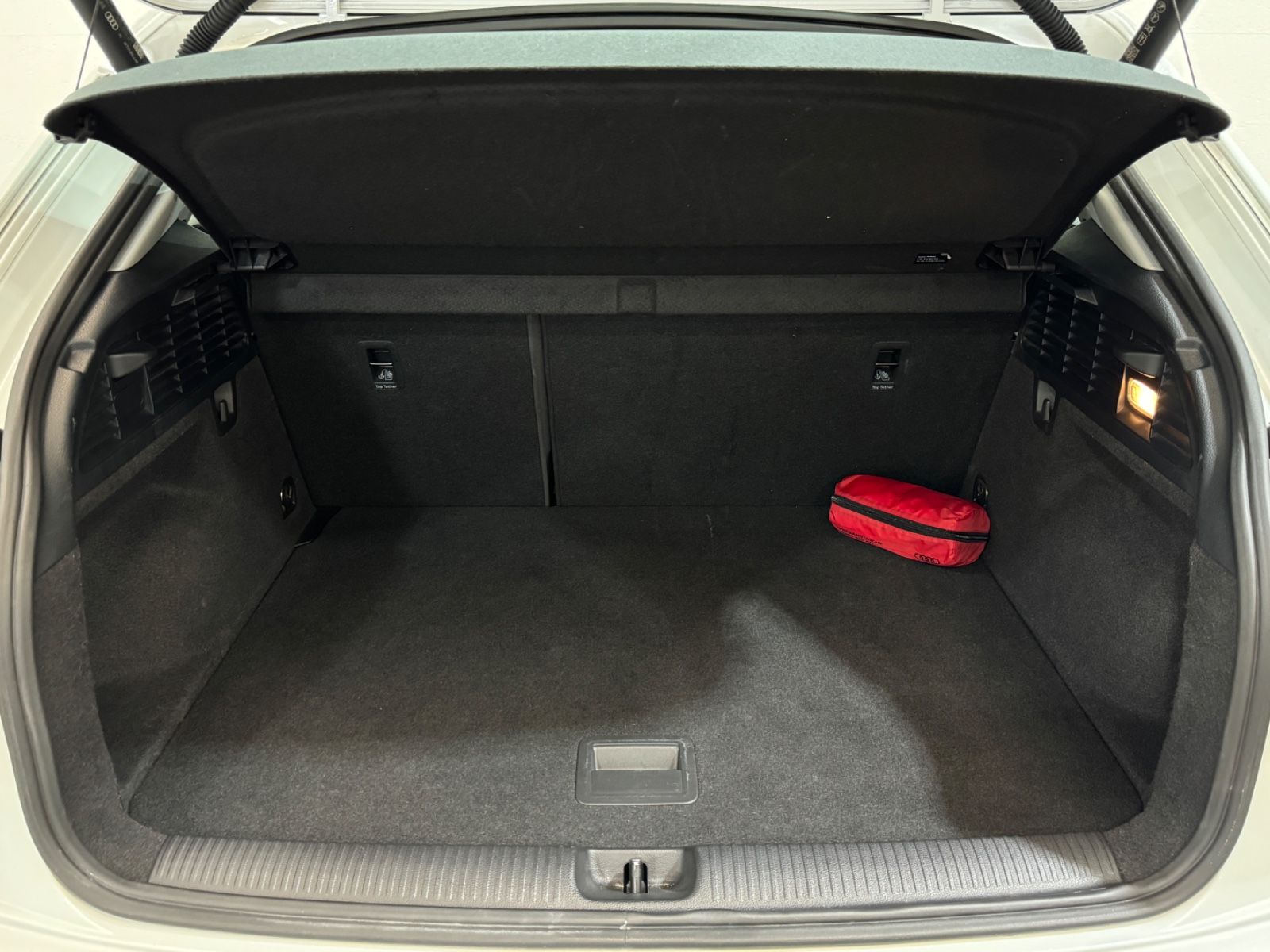 Audi Q2 35 TFSI 1.5-KAMERA-ACC-LED-SHZ-NAVI-EHK