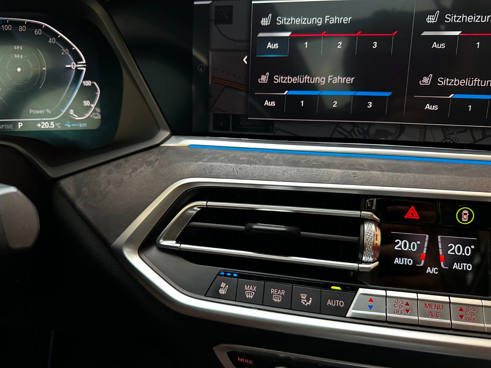 BMW X5 xDr45e PANO*Laser*Sitzkl*Massage*AHK*DA-Prof