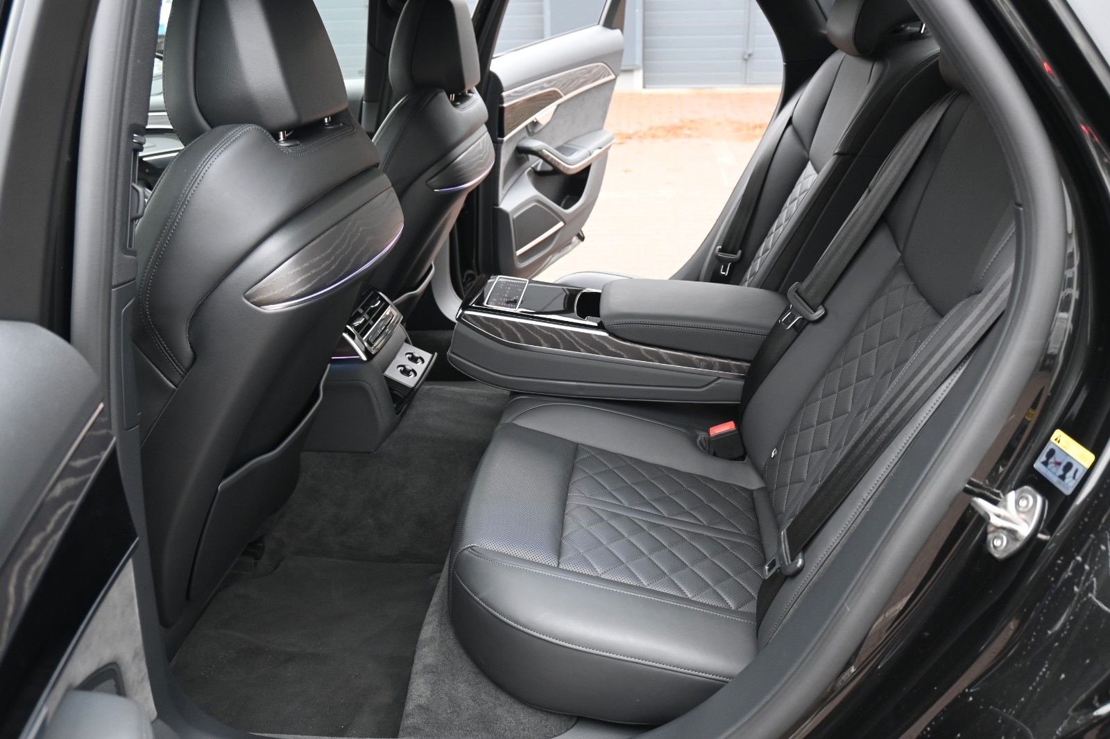 Audi A8 50 TDI Quattro - Samsaru's Car Outlet
