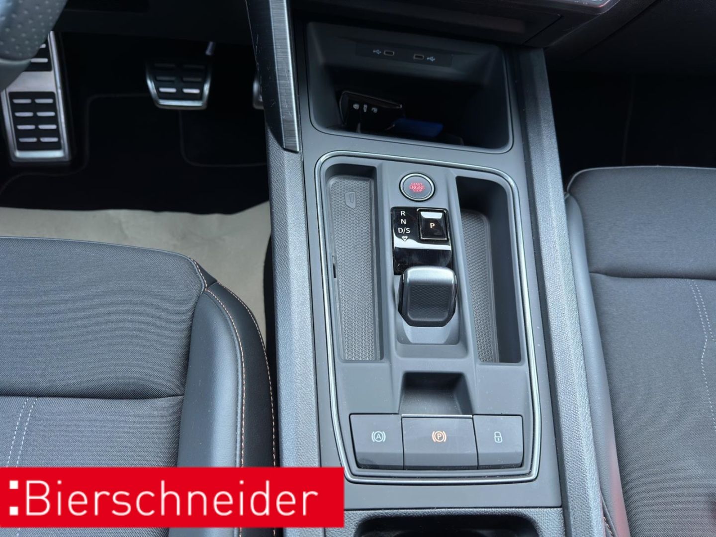 Cupra Formentor 1.4 e-Hybrid DSG VZ AHK RAER VIEW LED