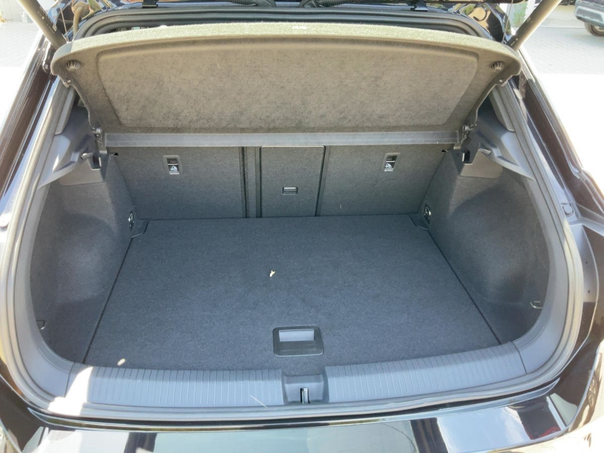 Volkswagen T-Roc R 2.0 TSI 4M DSG - Samsaru's Car Outlet