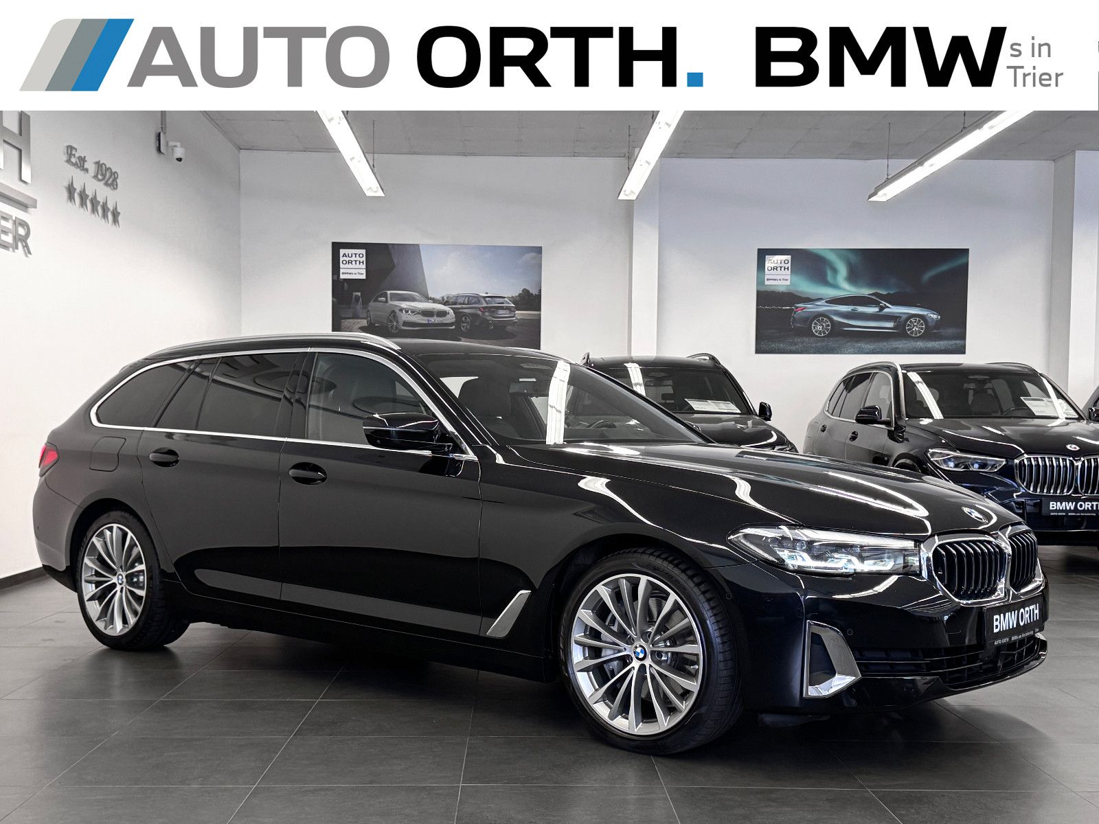 BMW 530d xDrive Touring PANO ST-HZG MASSAGE SITZLÜFT