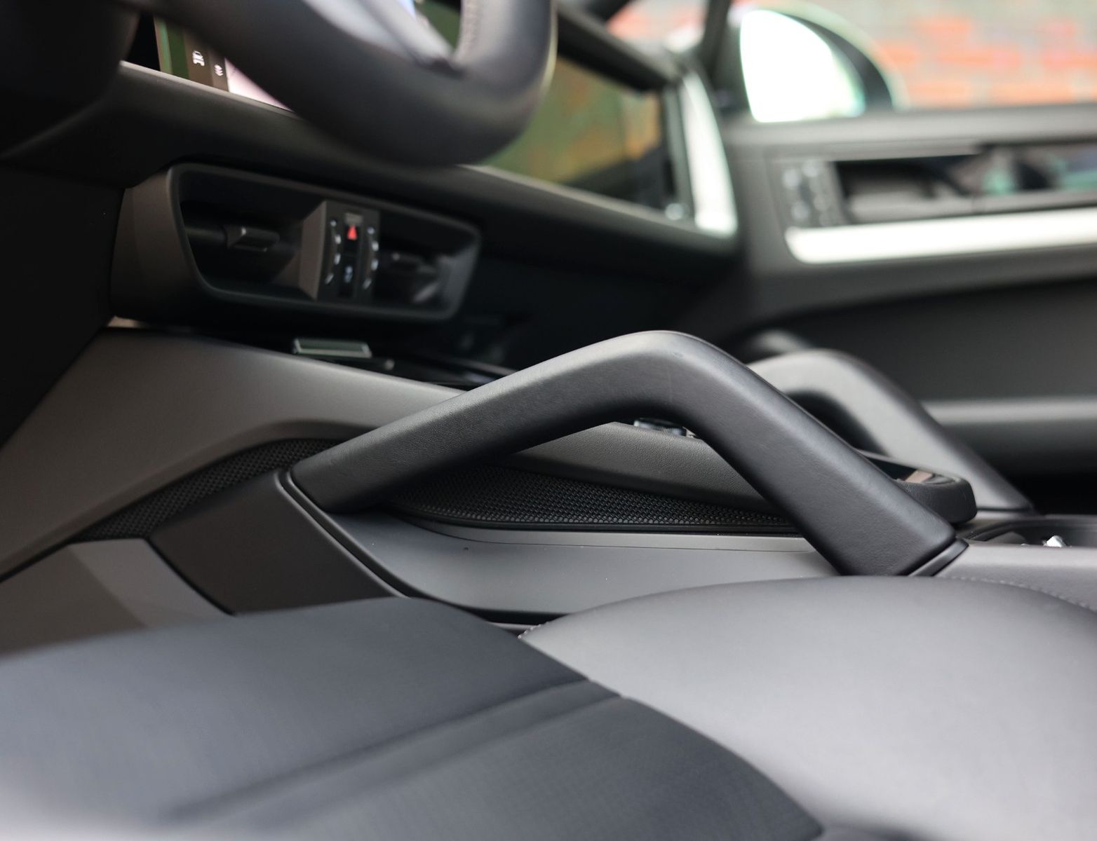 Porsche Cayenne E-Hybrid | Pas.Display - Pano - AHK