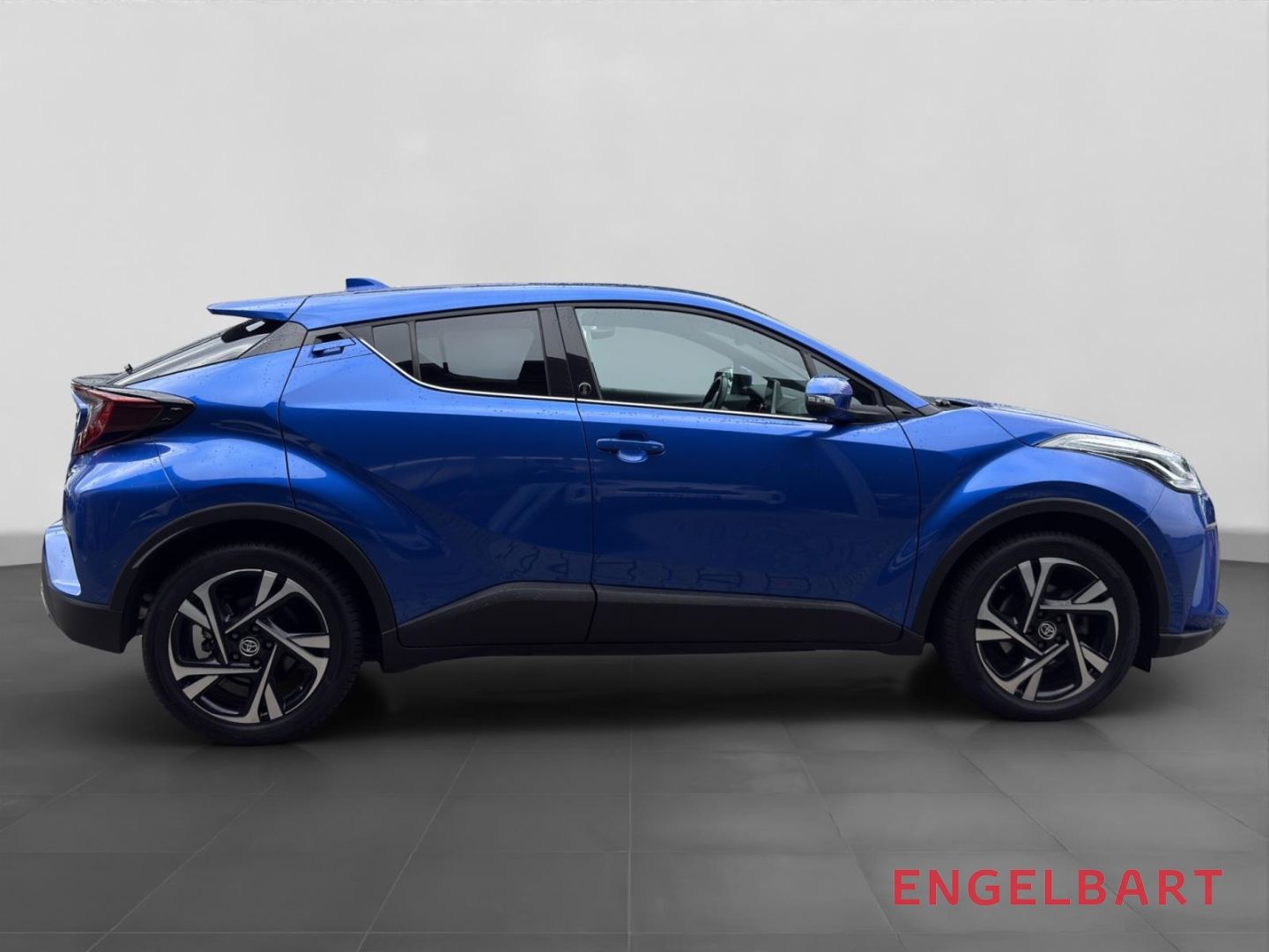 Toyota C-HR 2.0 Hybrid Team D - Samsaru's Car Outlet