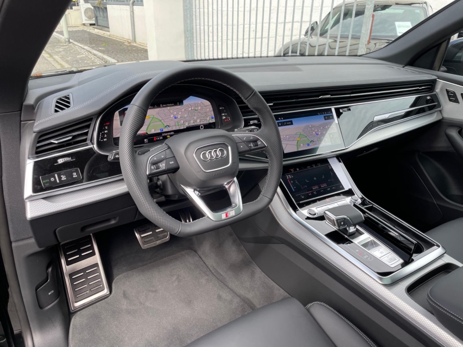 Audi Q8 50 TDI SLine - Samsaru's Car Outlet