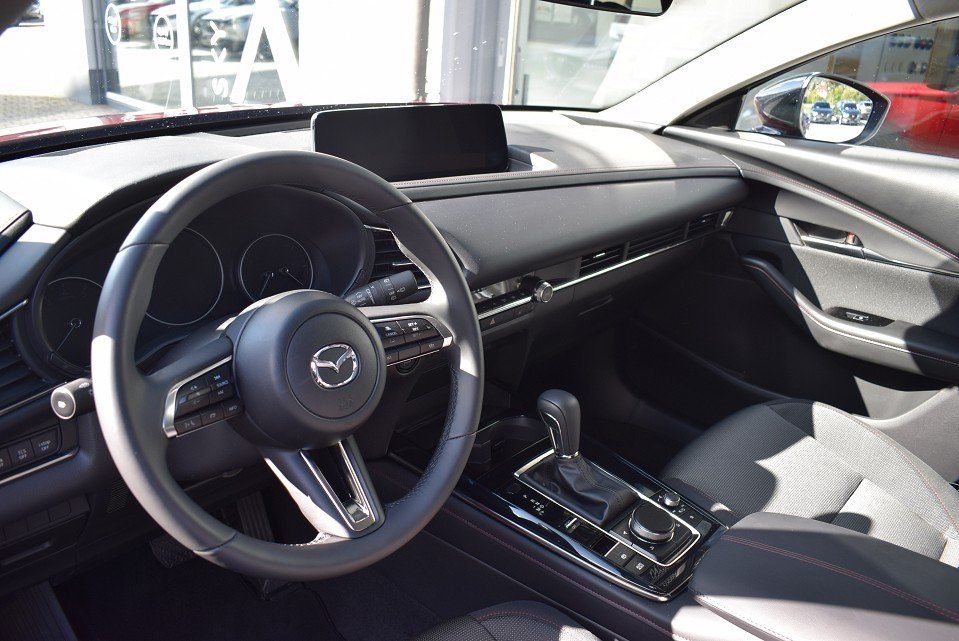 Mazda CX-30 2.5 140PS 6AG Homura Voll-LED Navi Kamera