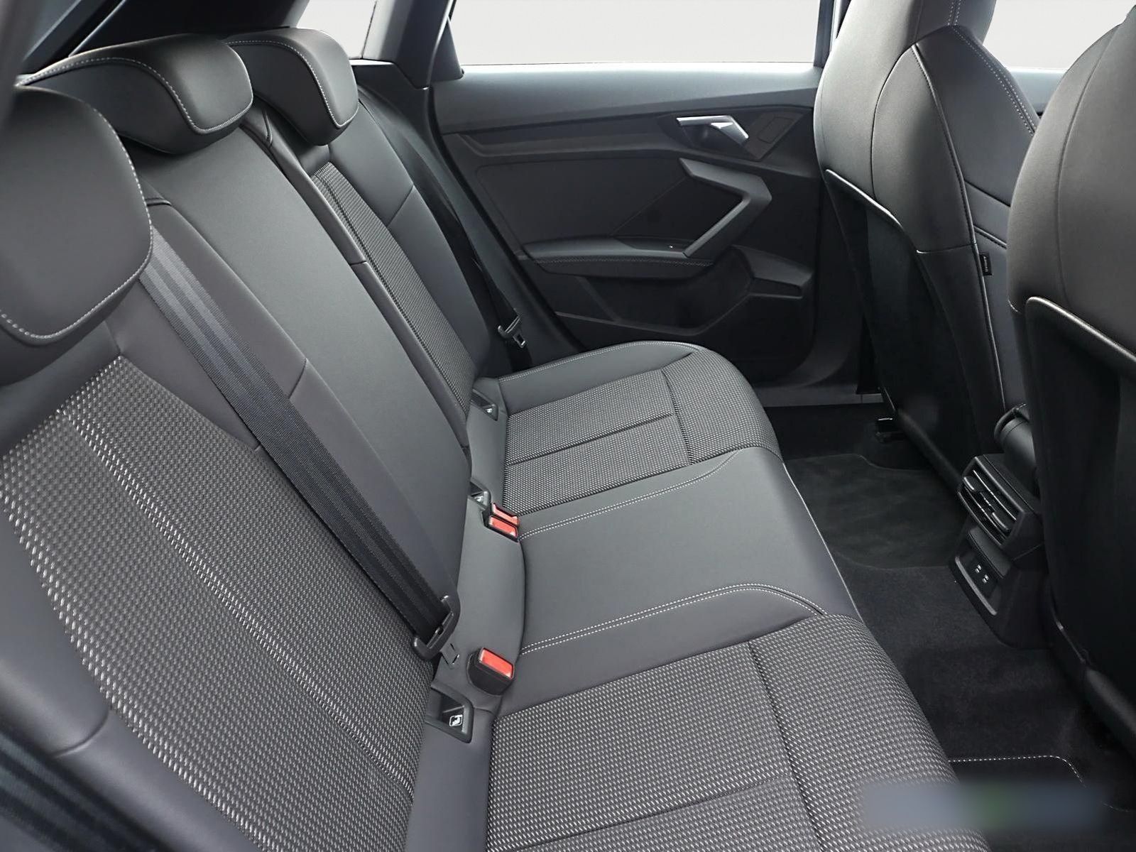 Audi A3 Sportback 35 TFSI S line - Samsaru's Car Outlet