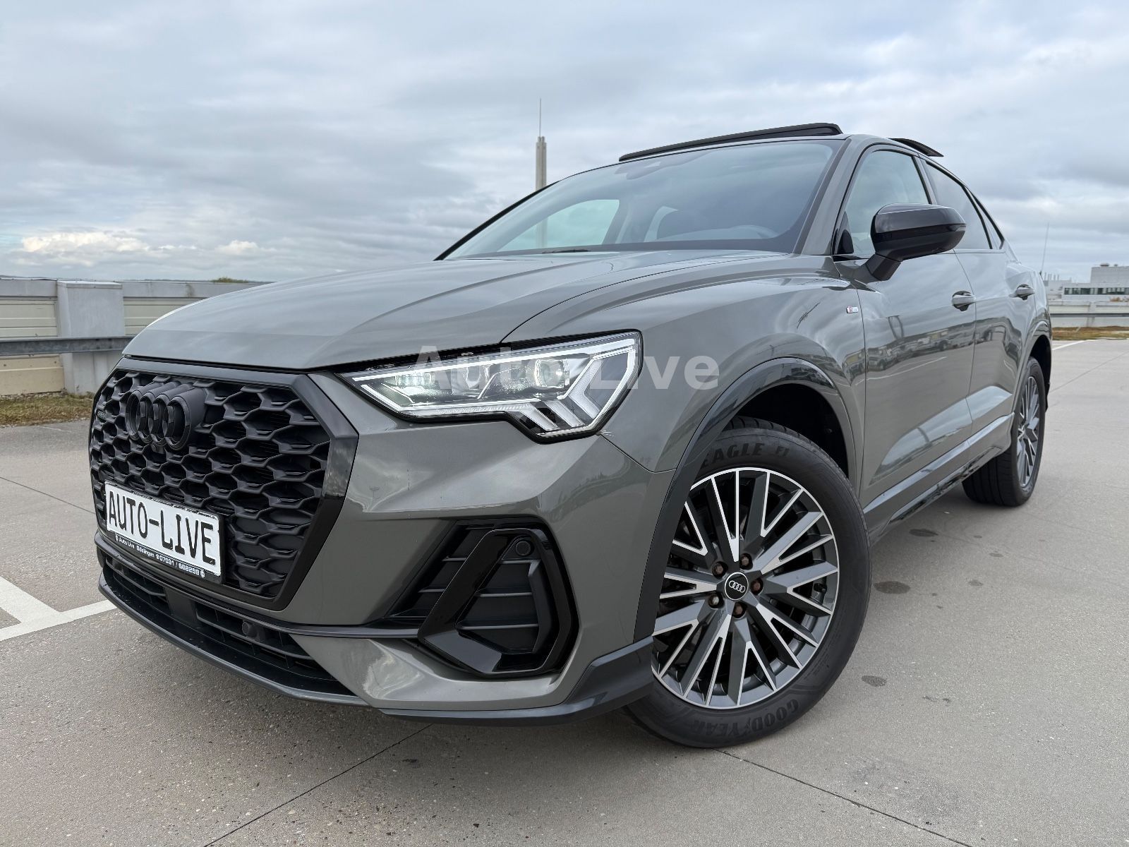 Audi Q3 Sportback 45 TFSI qu*S LINE*PAN*VIR*MATRI*360