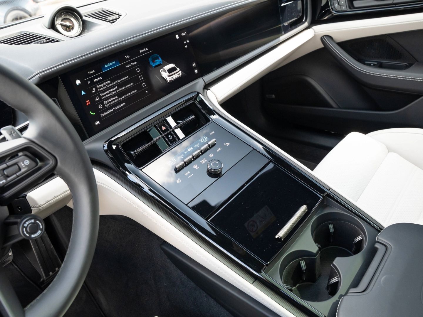 Porsche Panamera Turbo E-Hybrid Surround View Nachtsicht