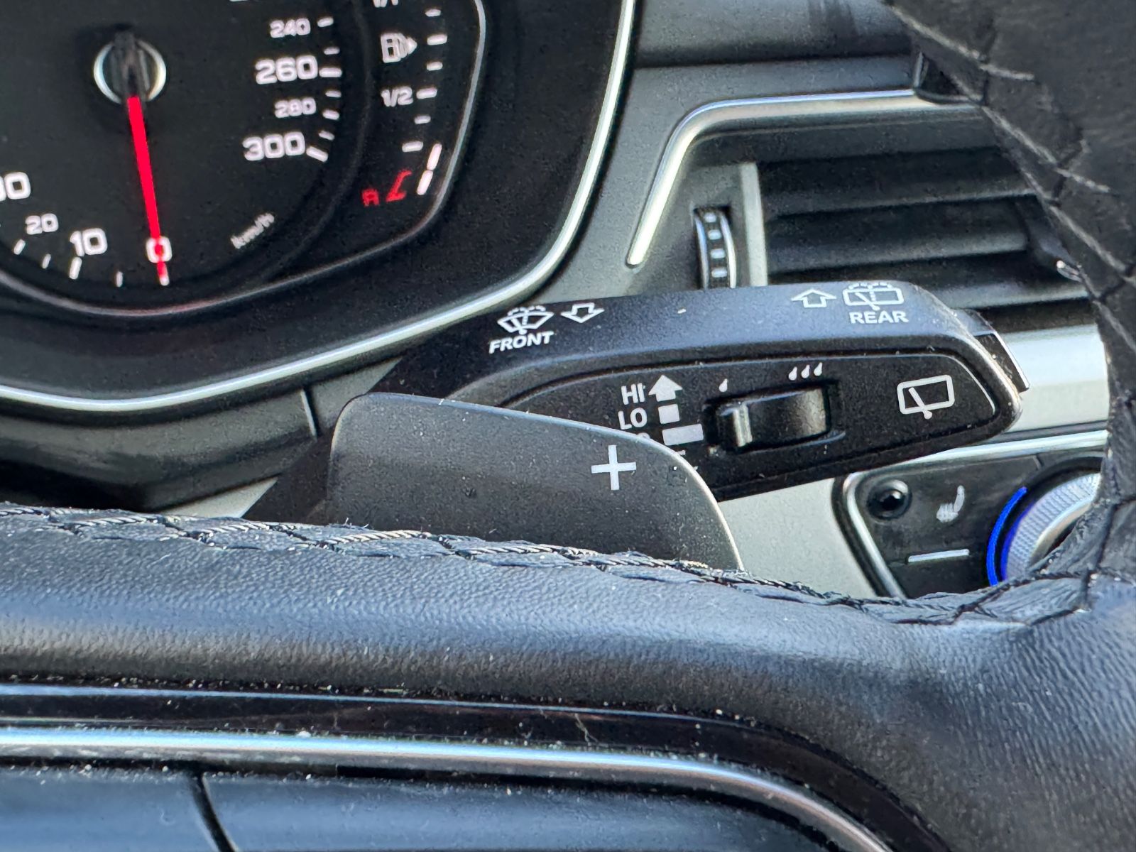 Audi A4 Av.40 TDI advanced S-Tr. - Samsaru's Car Outlet