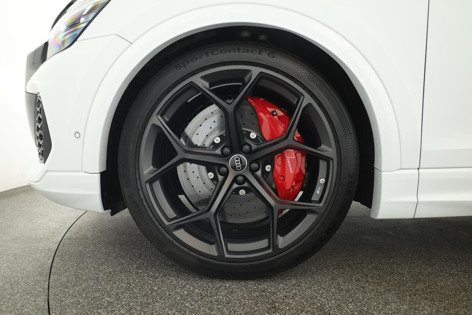 Audi RS Q8 SUV performance Laser Pano Vmax RSAbgas 23