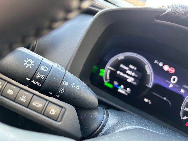 Toyota C-HR 2,0 Plug-In Hybrid Team Deutschland 1. Hand
