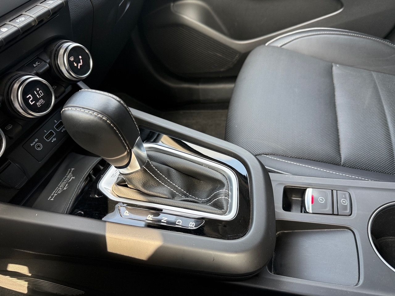 Renault Arkana Intens E-Tech Hybrid - Samsaru's Car Outlet