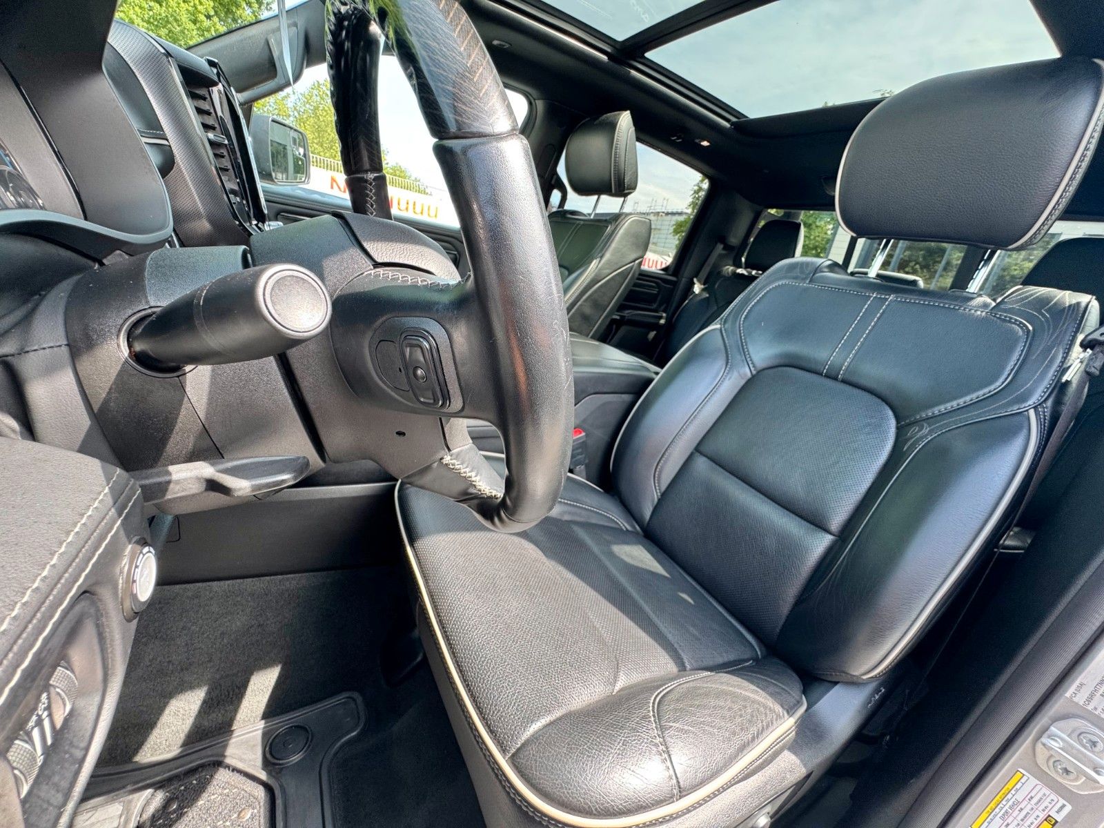 Dodge RAM 1500 Limited *Pano*HuD*H&K*360*1.Hand*Prins*