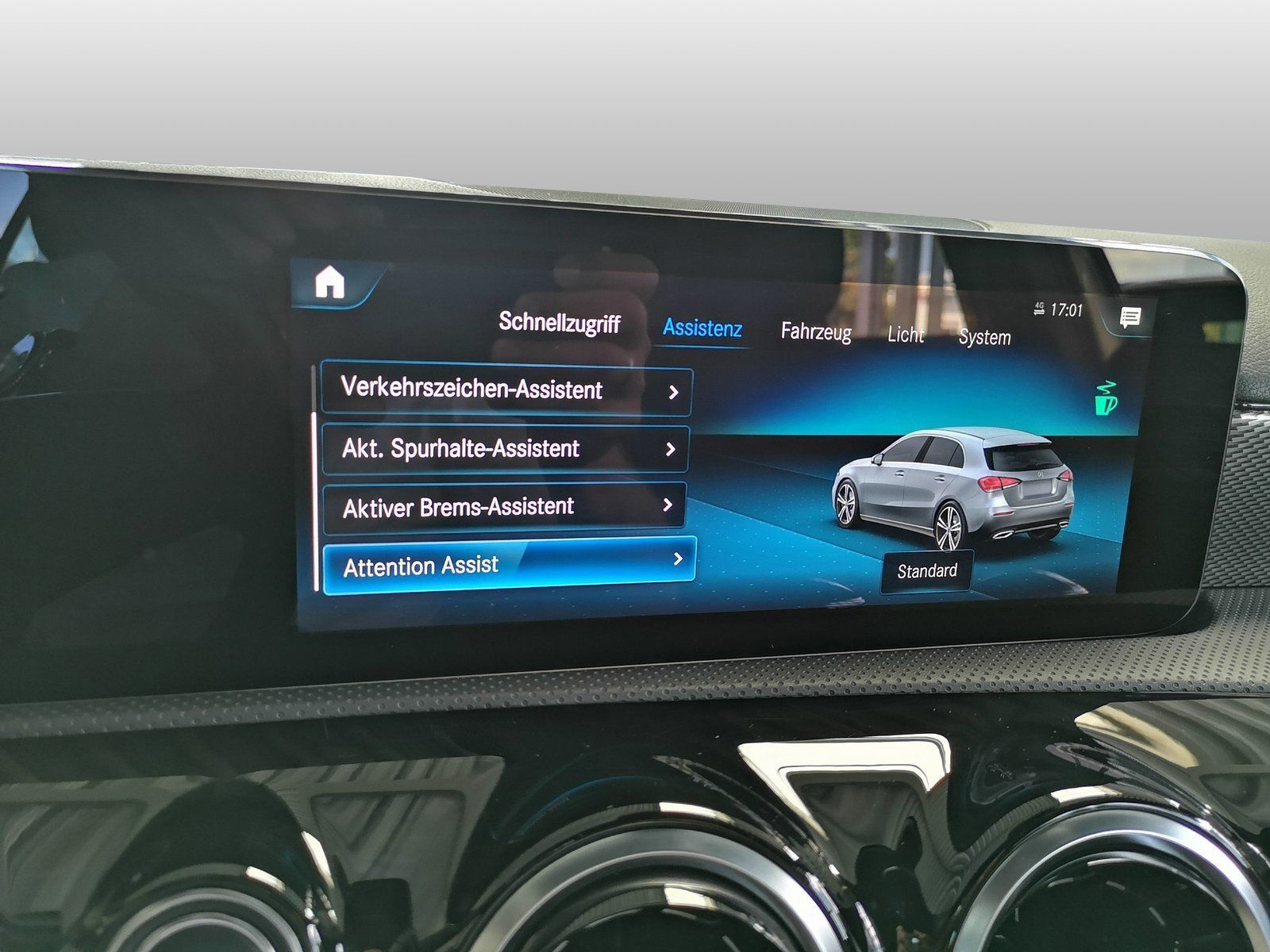 Mercedes-Benz A 180 Progressive - Samsaru's Car Outlet