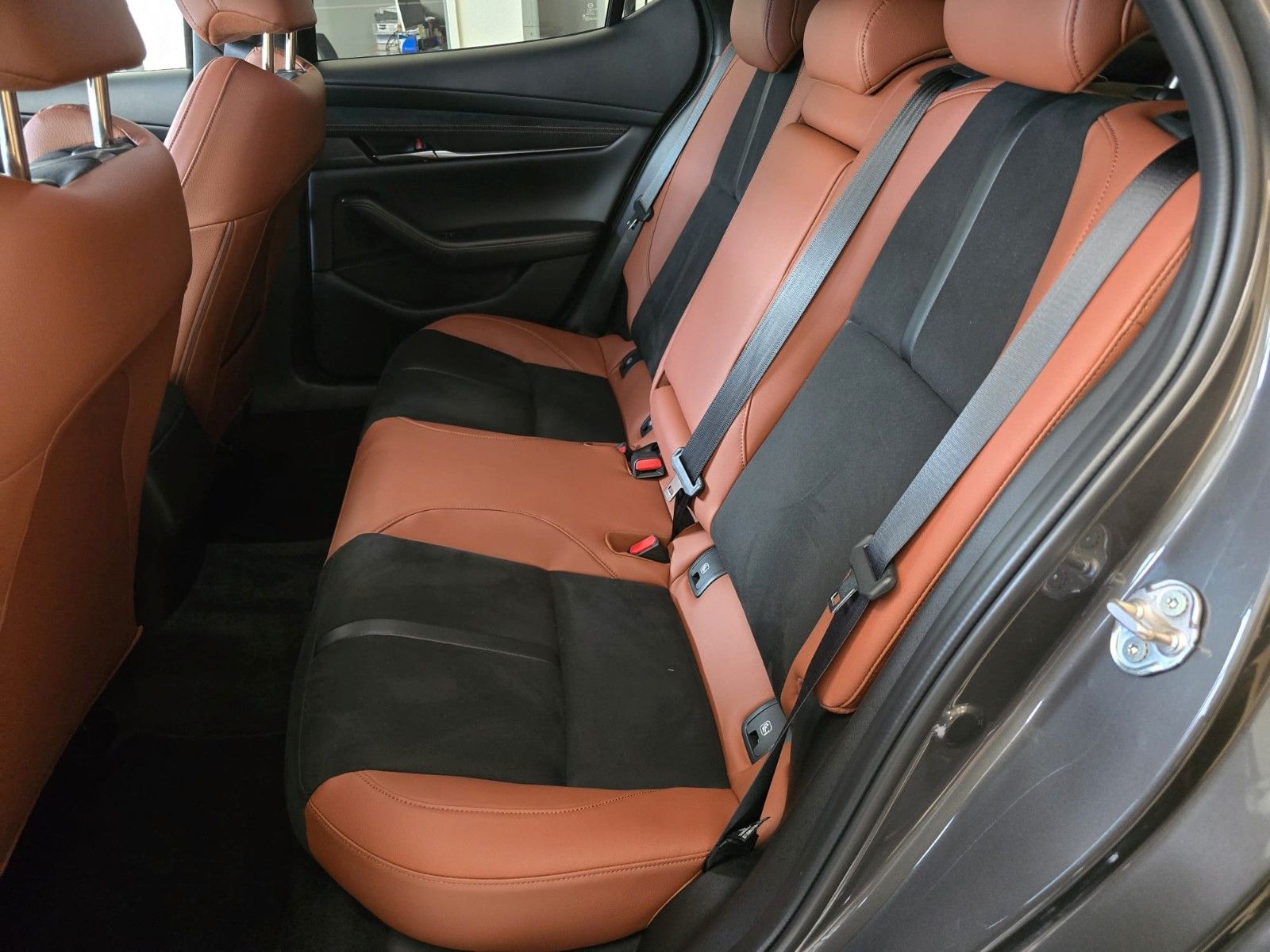 Mazda 3 Lim. 5-trg. Nagisa FWD 2.5l 140ps*HUD*RFK*BOSE