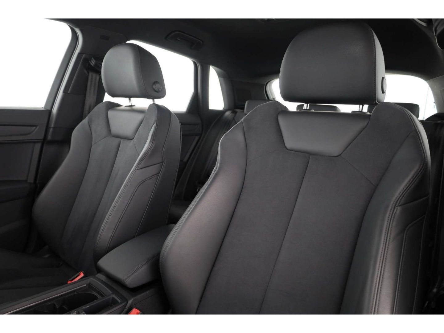 Audi Q3 35 TDI quattro S line - Samsaru's Car Outlet