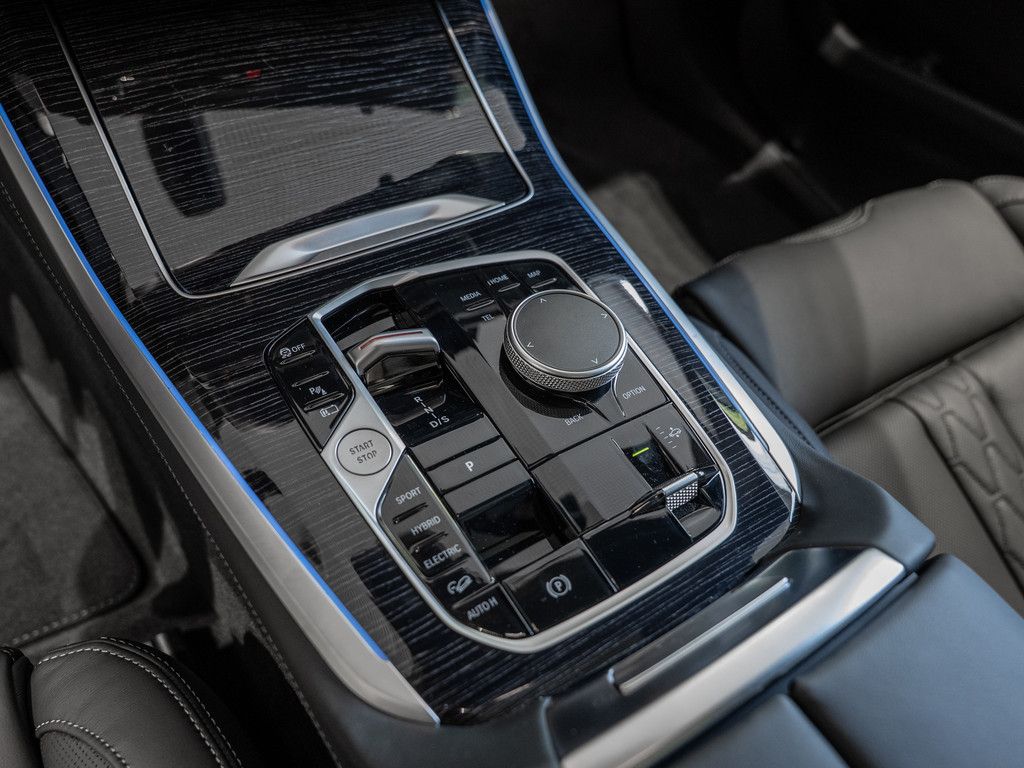 BMW X5 xDrive 50e M-Sport Pro FACEL. 360° PANO LED