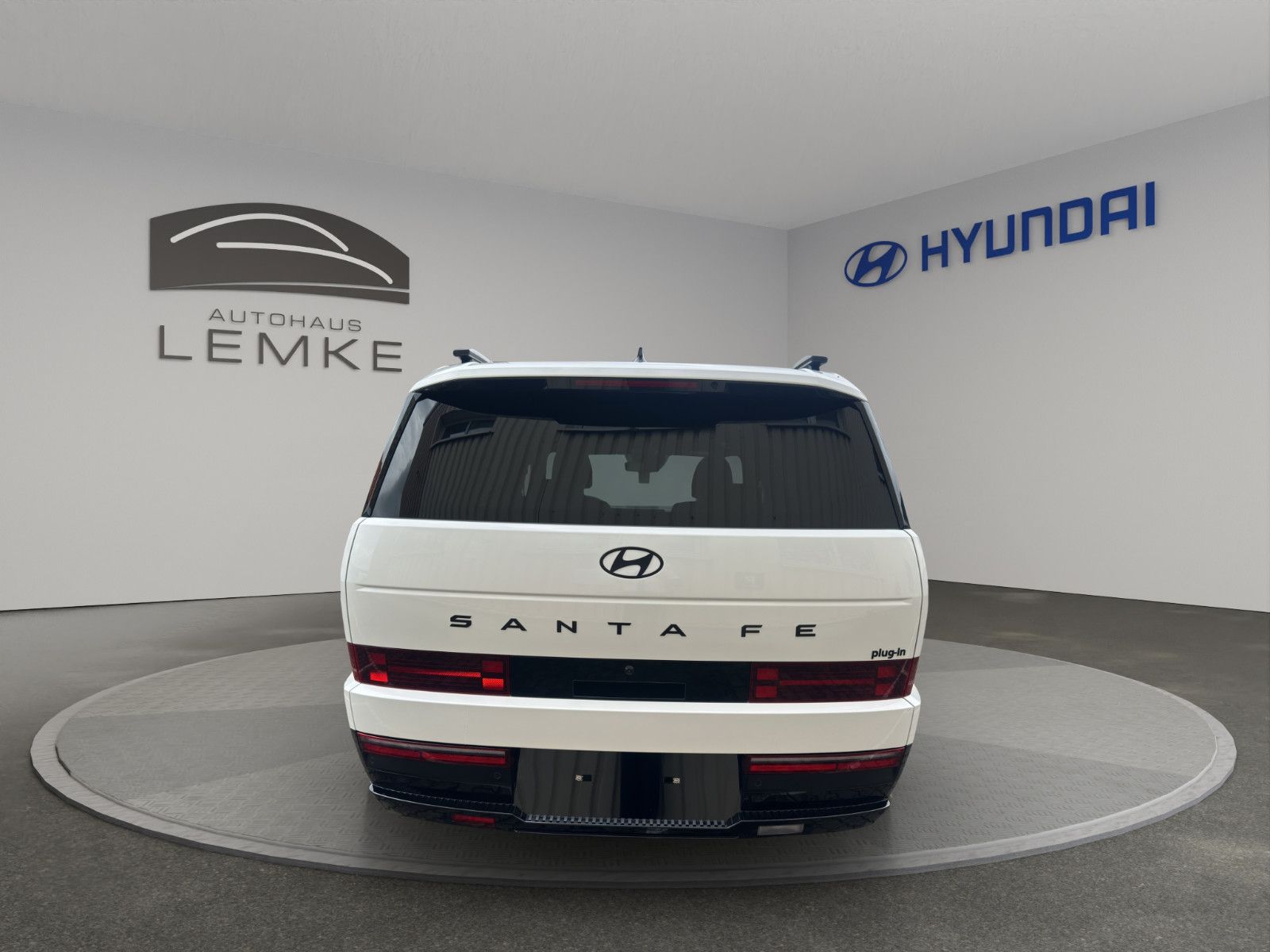 Hyundai SANTA FE 1.6 T-GDI PHEV BLACKLINE - Samsaru's Car Outlet