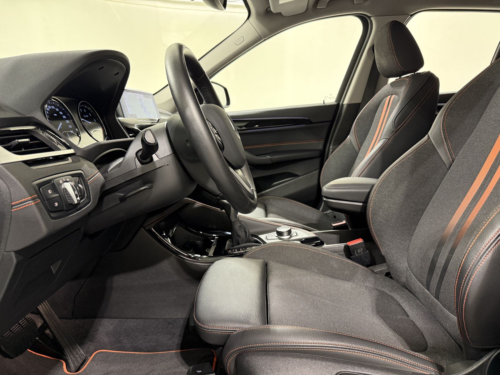 BMW X1 xDrive25e Sport Line - Samsaru's Car Outlet