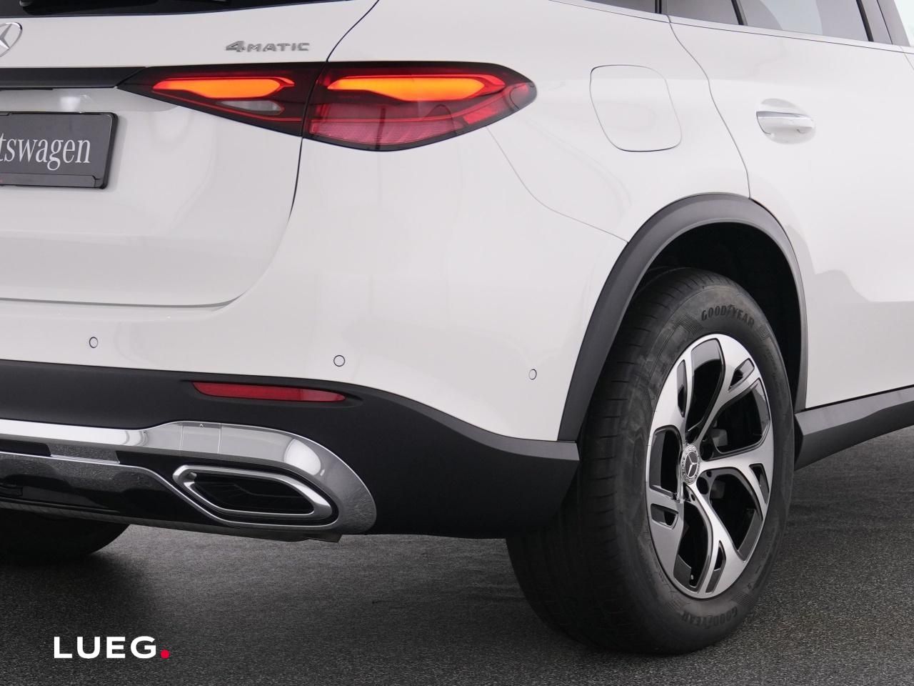 Mercedes-Benz GLC 300 e 4M AVANTGARDE+PANO+AHK+FAHRASS+KEYLESS
