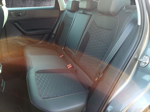 Seat Ateca 1.5 TSI ACT FR-Line DSG/ACC/AHK/SHZ/LED/NA