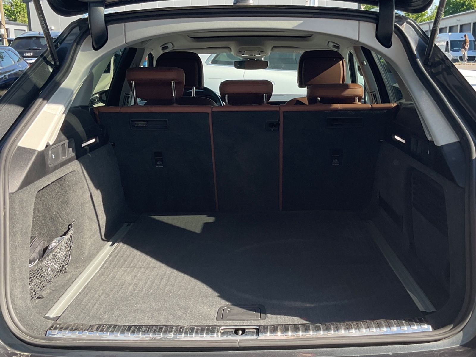 Audi A6 Av.50 TDI quattro S Line - Samsaru's Car Outlet