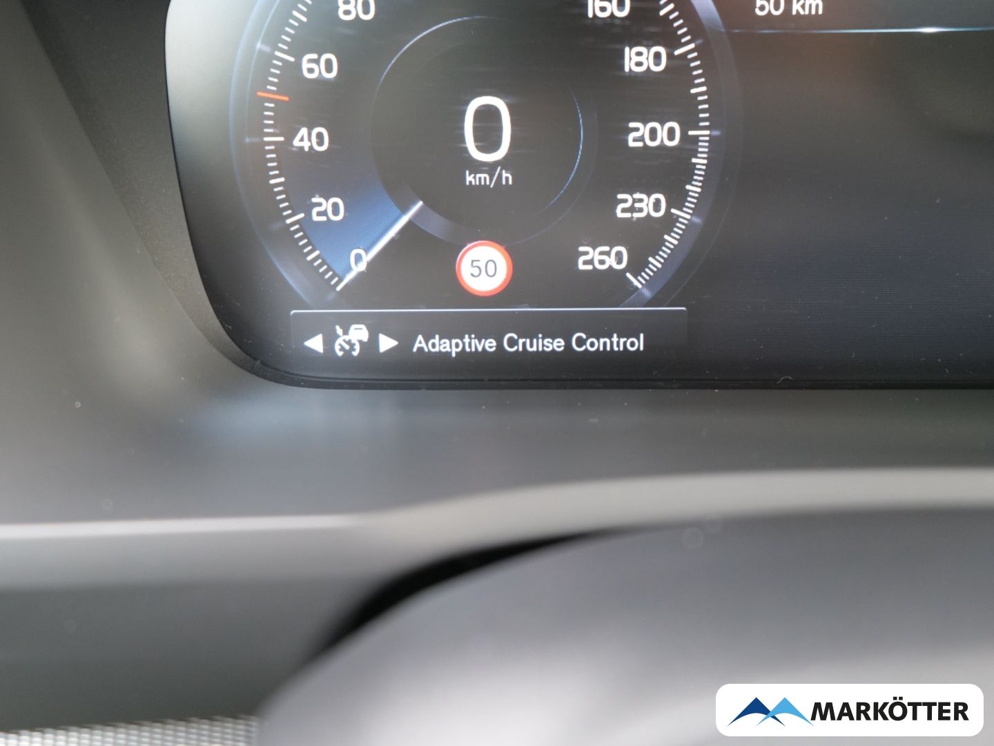 Volvo XC90 B5 AWD R-Design /Four-C/Head-up/360 CAM/