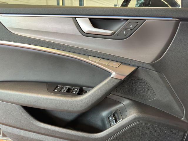 Audi A6 Avant 55 TFSI e SPORT - Samsaru's Car Outlet