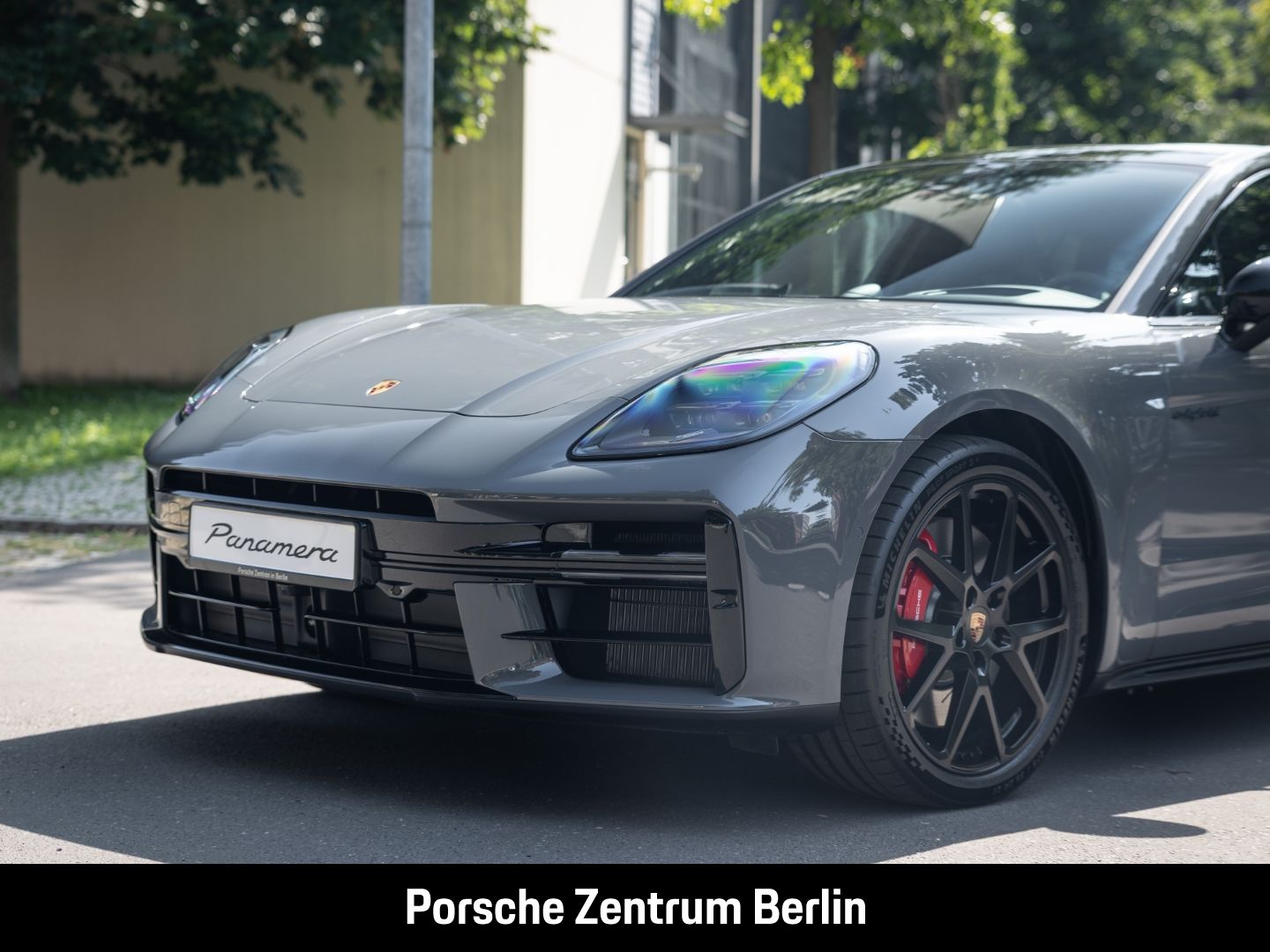 Porsche Panamera 4S E-Hybrid Surround-View Sportabgas