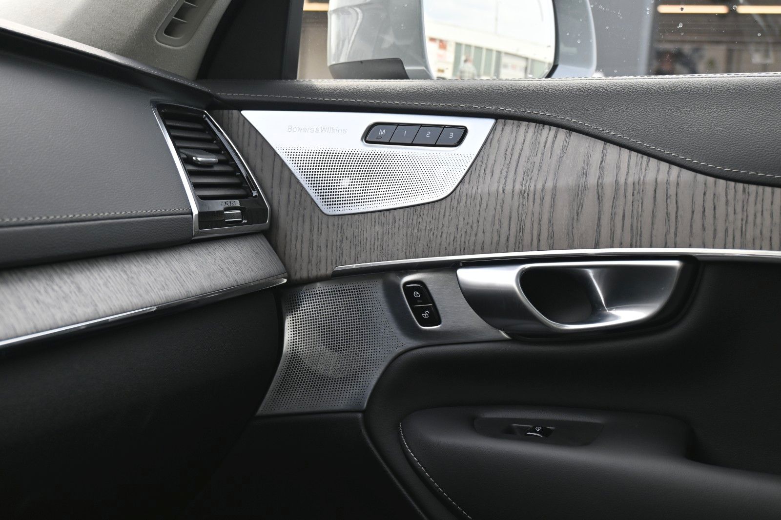 Volvo XC90 B5 D AWD Ultimate Bright*STHZ*LUFT*360°*AHK