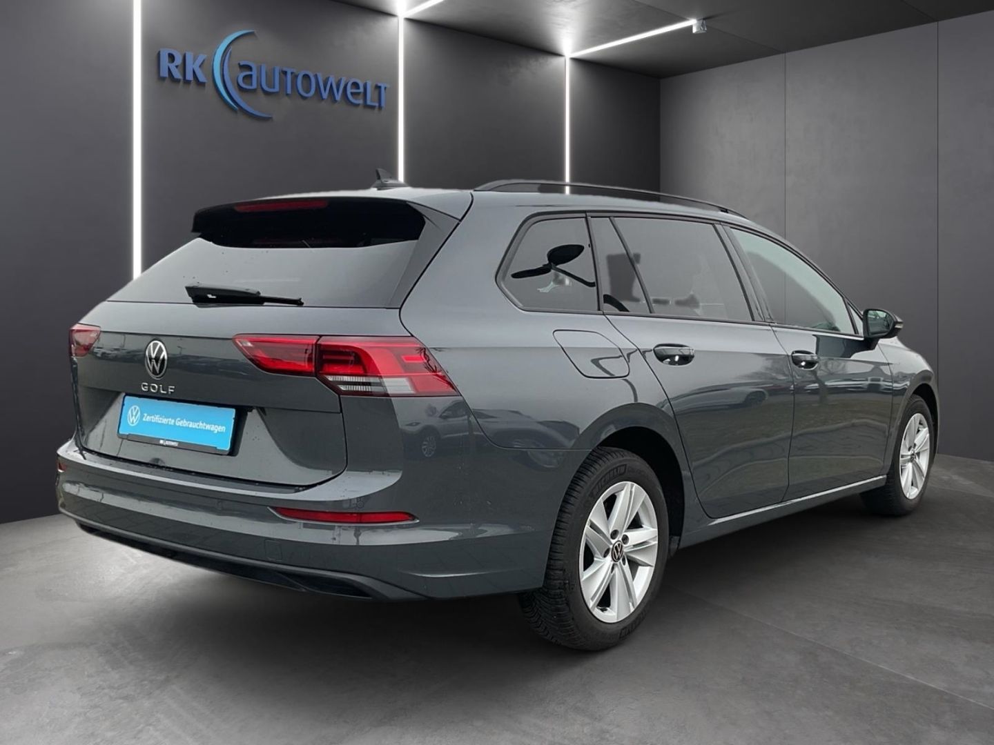 Volkswagen Golf Variant 8 VIII Life 1.0 TSI - Samsaru's Car Outlet