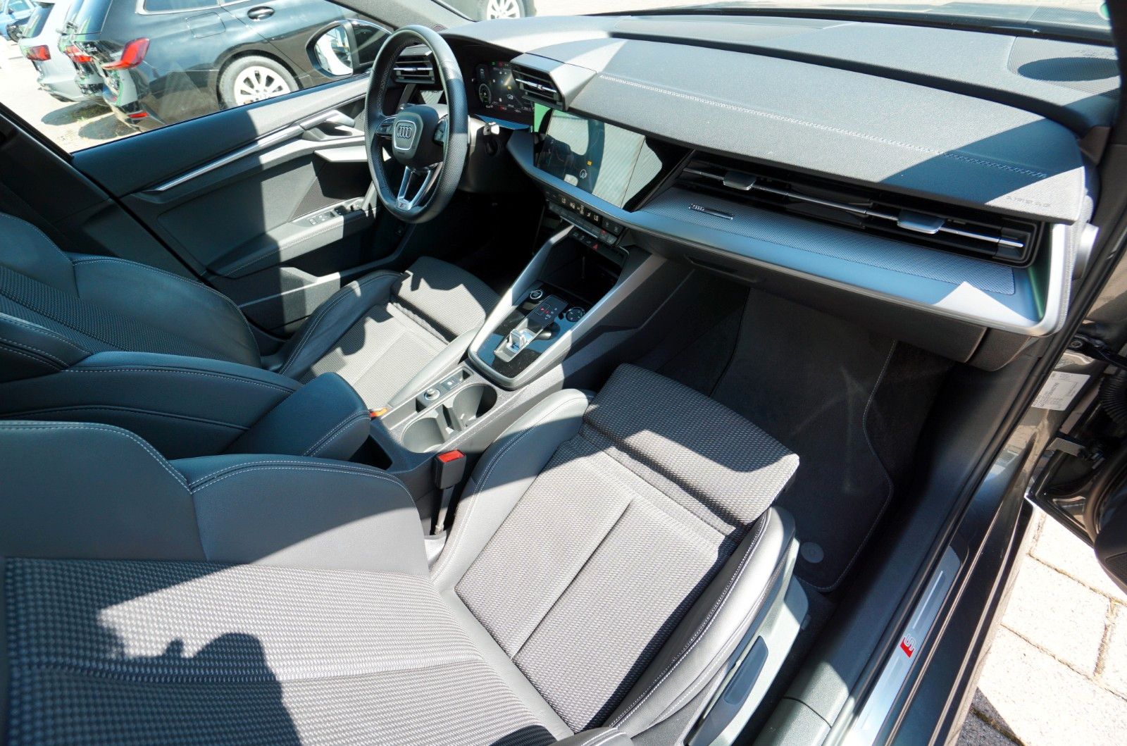 Audi A3 Sportback 45 TFSI e S line - Samsaru's Car Outlet