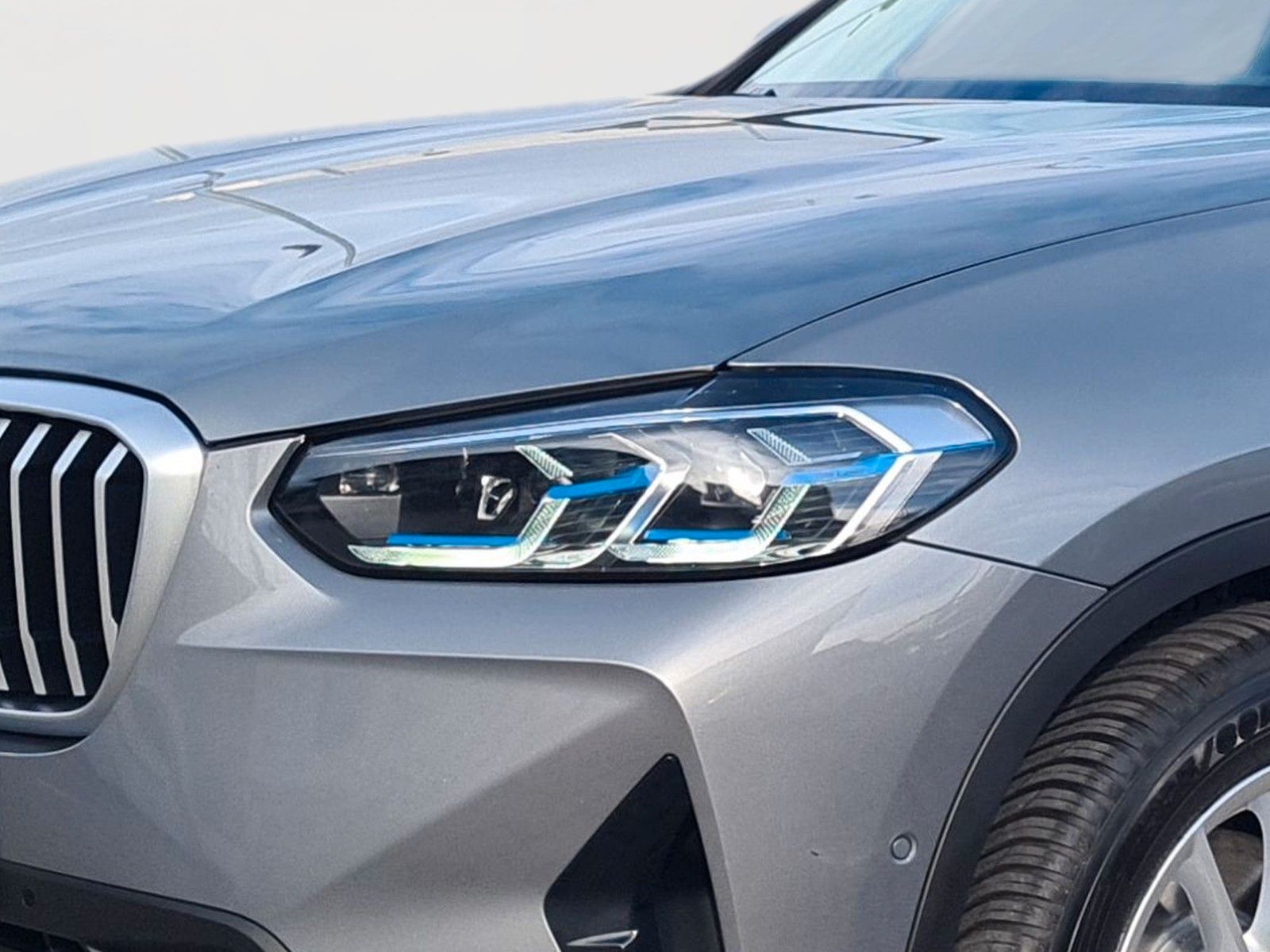 BMW X3 xDrive 20d Laser - Samsaru's Car Outlet