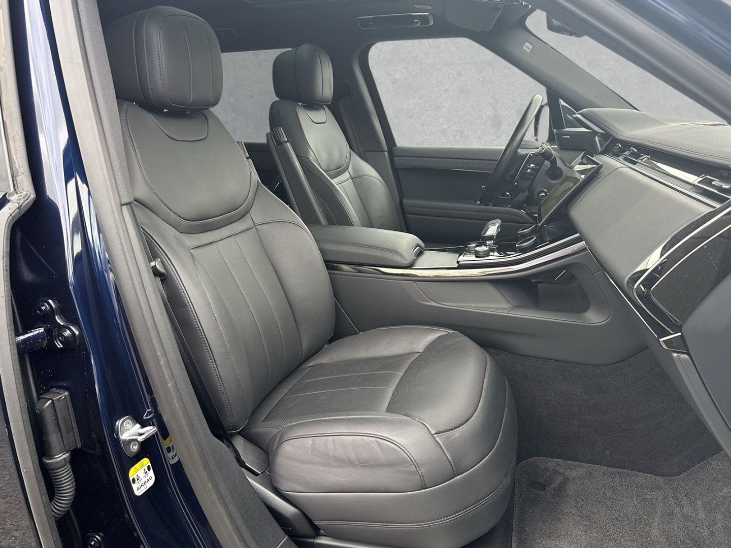 Range Rover Sport Dynamic HSE D300 - Samsaru's Car Outlet