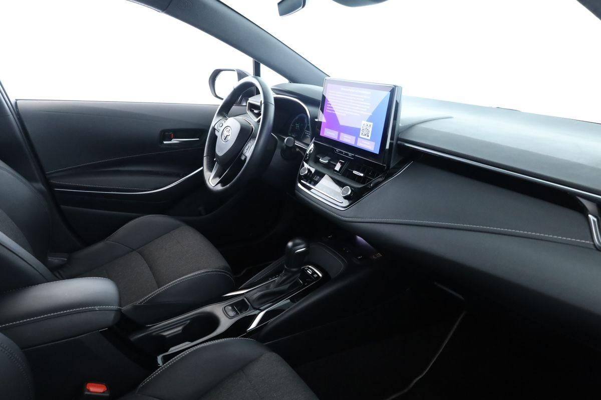 Toyota Corolla Touring Sports 1.8 CVT Team D Navi Kam